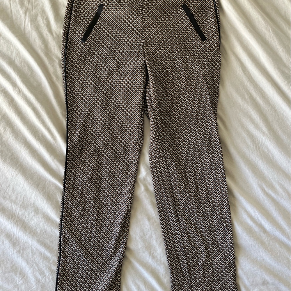 Chicos women’s patterned pants